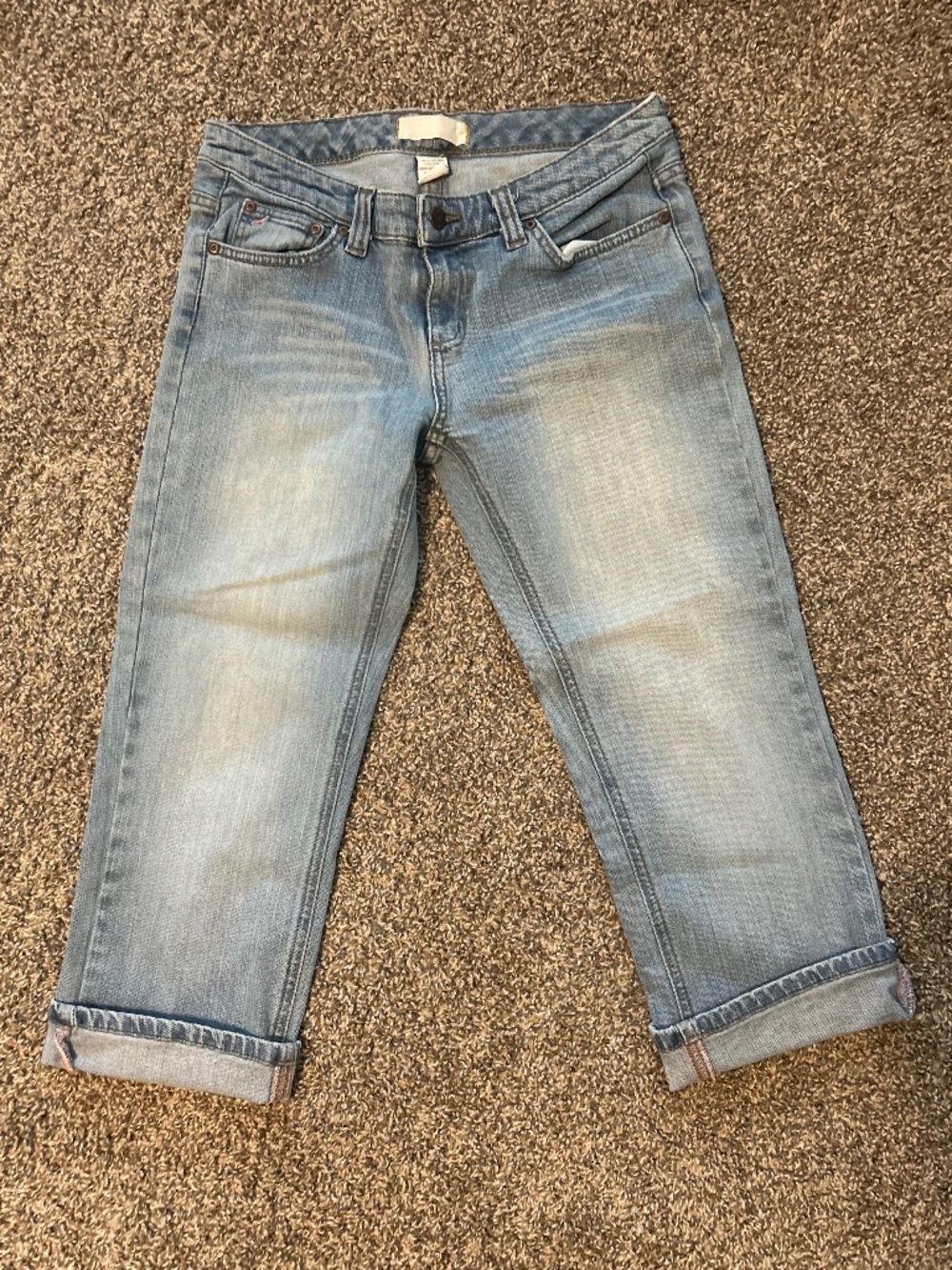 Aeropastle capris